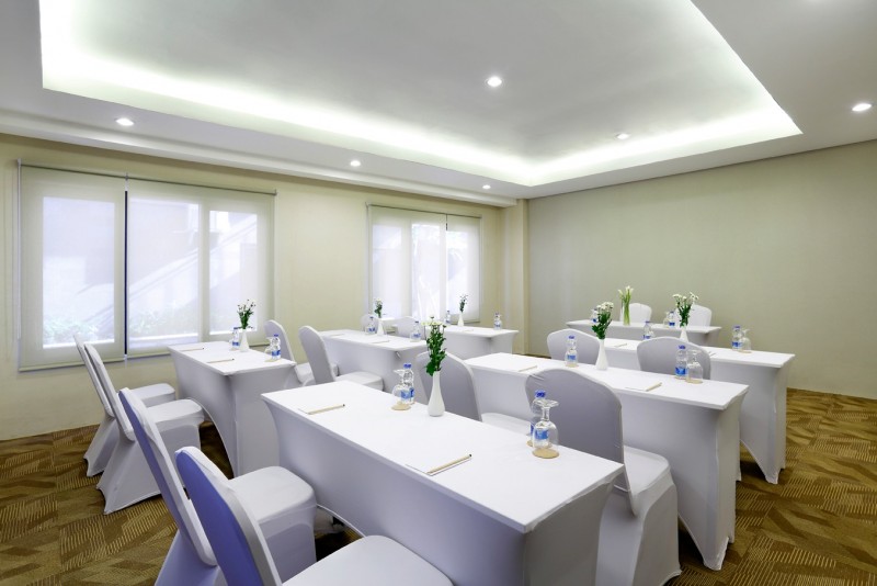 full_13—meetingroom-classroom_1568276463