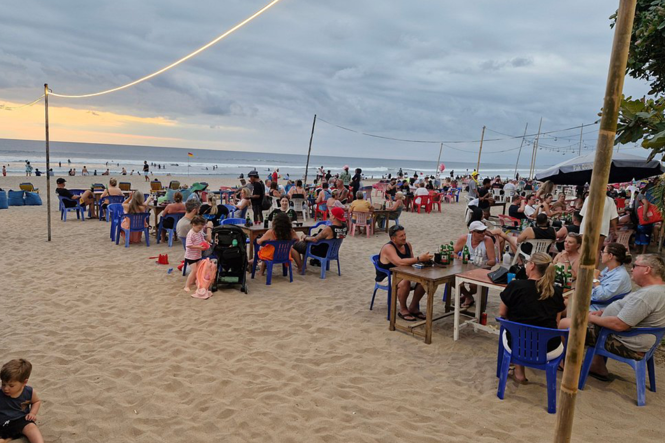 PANTAI LEGIAN