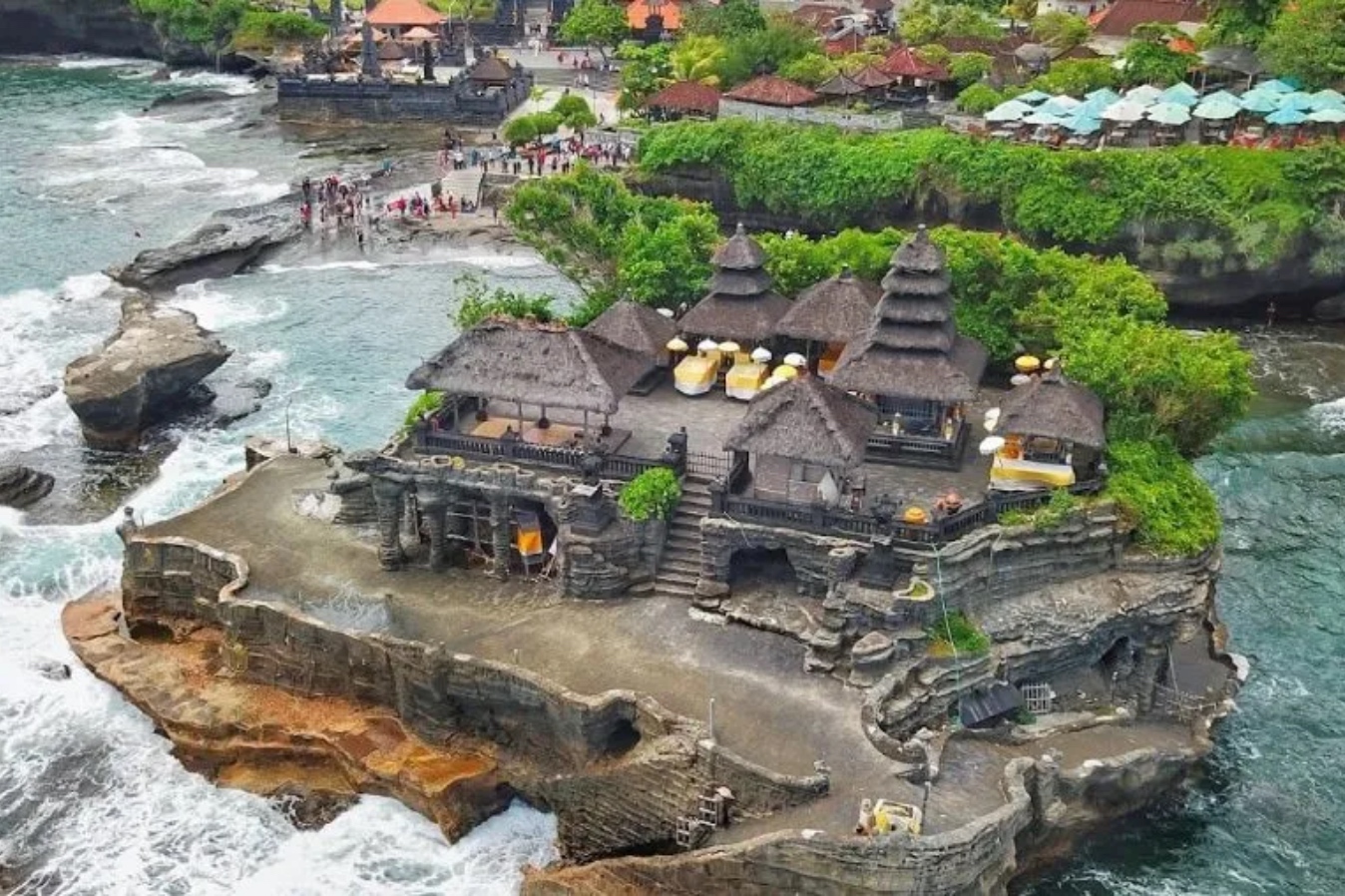 TANAH LOT